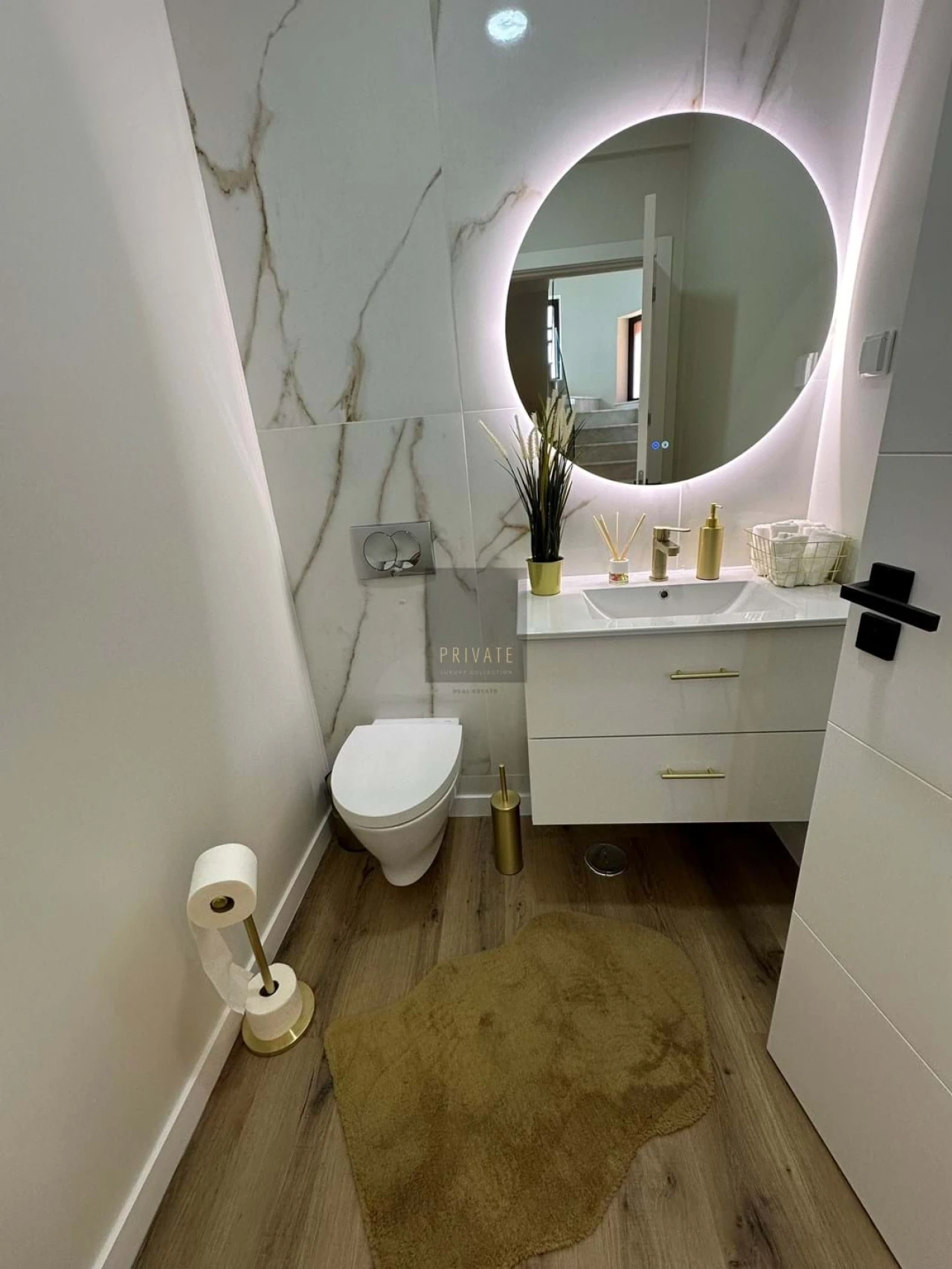 Moradia T4 para Venda em Quarteira Foto 23