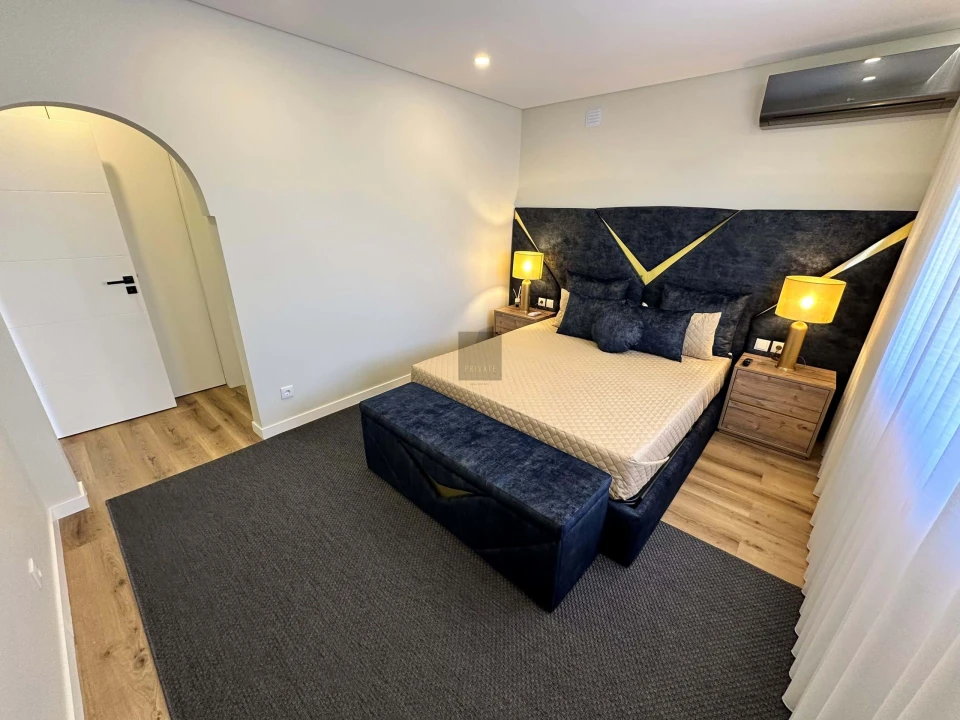 Moradia T4 para Venda em Quarteira Foto 24