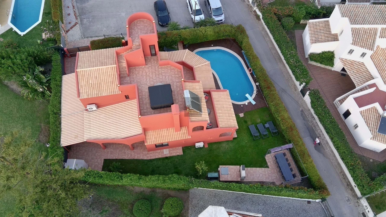 Moradia T4 para Venda em Quarteira Foto 130