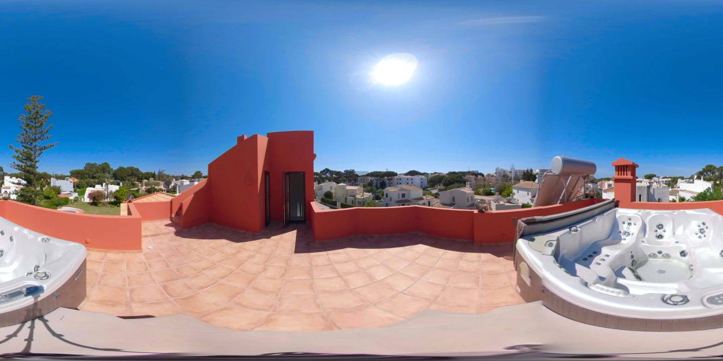 Moradia T4 para Venda em Quarteira Foto 200