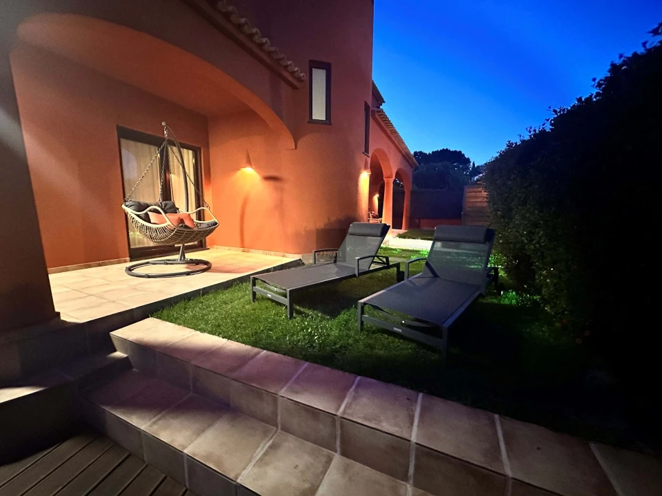 Moradia T4 para Venda em Quarteira Foto 97