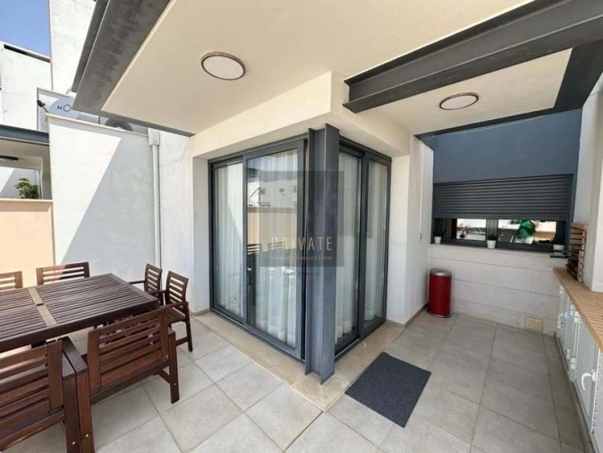 Moradia T4 para Venda em Quarteira Foto 25