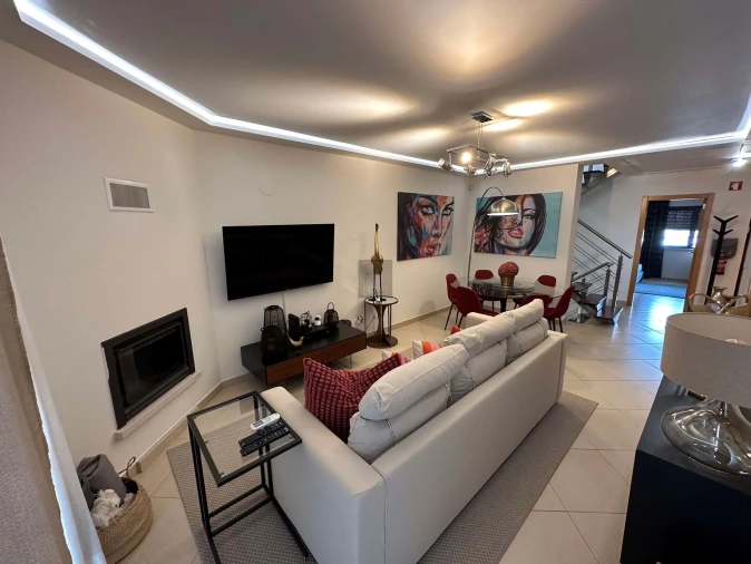 Moradia T4 para Venda em Quarteira Foto 15