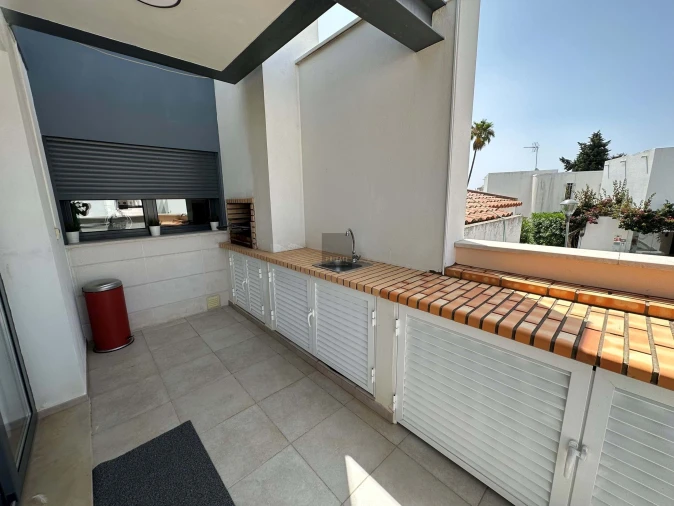 Moradia T4 para Venda em Quarteira Foto 22