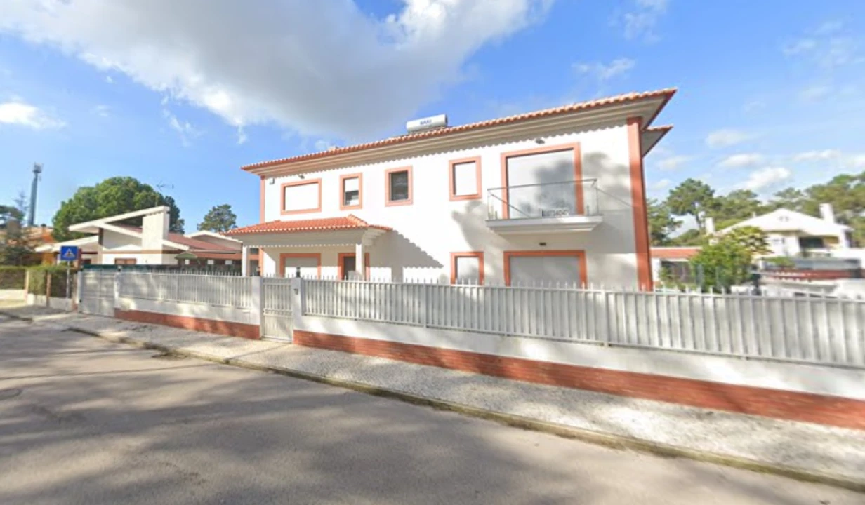 Moradia T11 para Venda em Seixal Foto 2