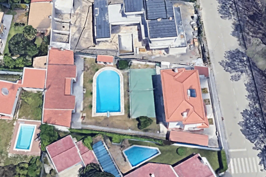 Moradia T11 para Venda em Seixal Foto 1