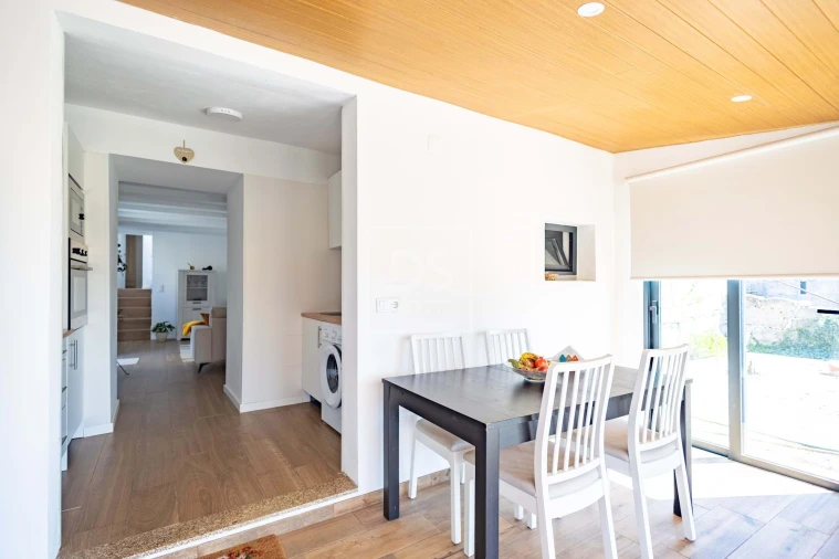 Moradia T3 para Venda em Vila Caiz Foto 3