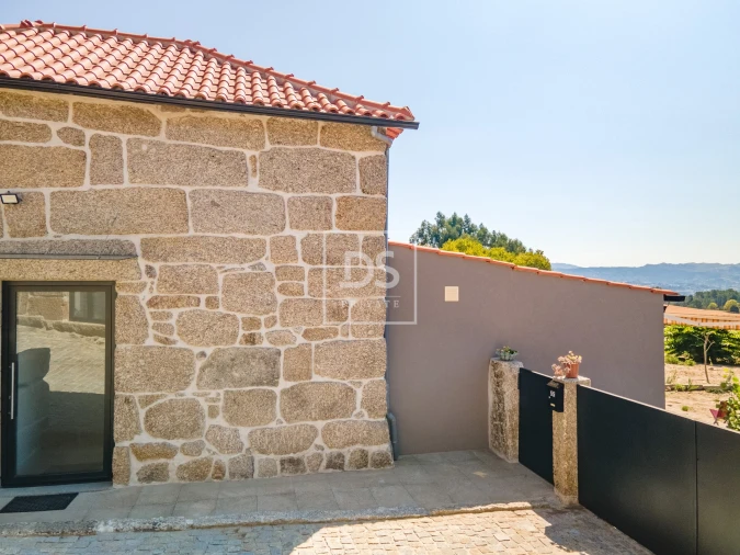 Moradia T3 para Venda em Vila Caiz Foto 31