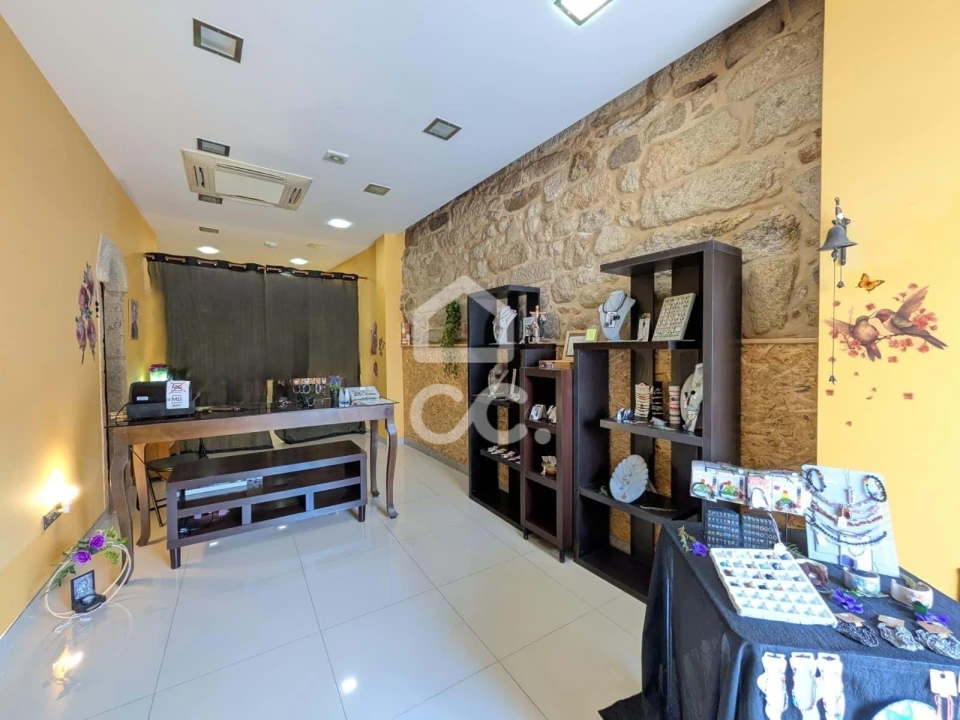 Negócio para Venda em Santa Maria Maior Foto 7