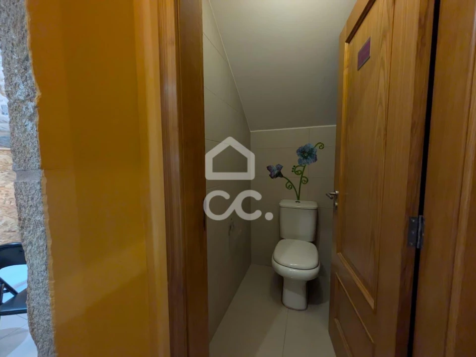 Negócio para Venda em Santa Maria Maior Foto 6