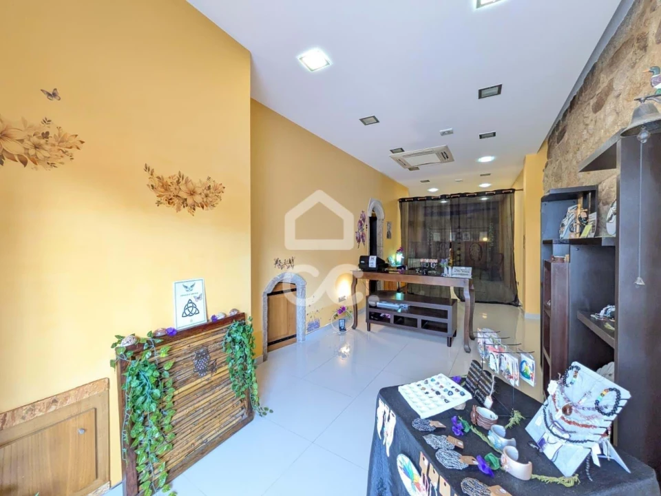 Negócio para Venda em Santa Maria Maior Foto 8