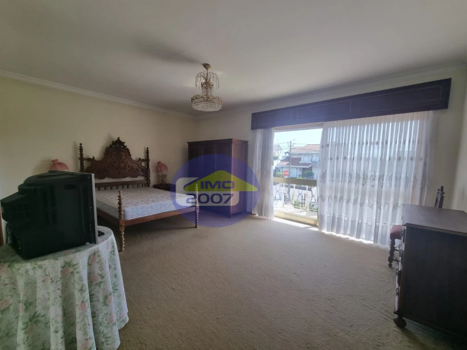 Moradia T5 para Venda em Nogueira da Regedoura Foto 20