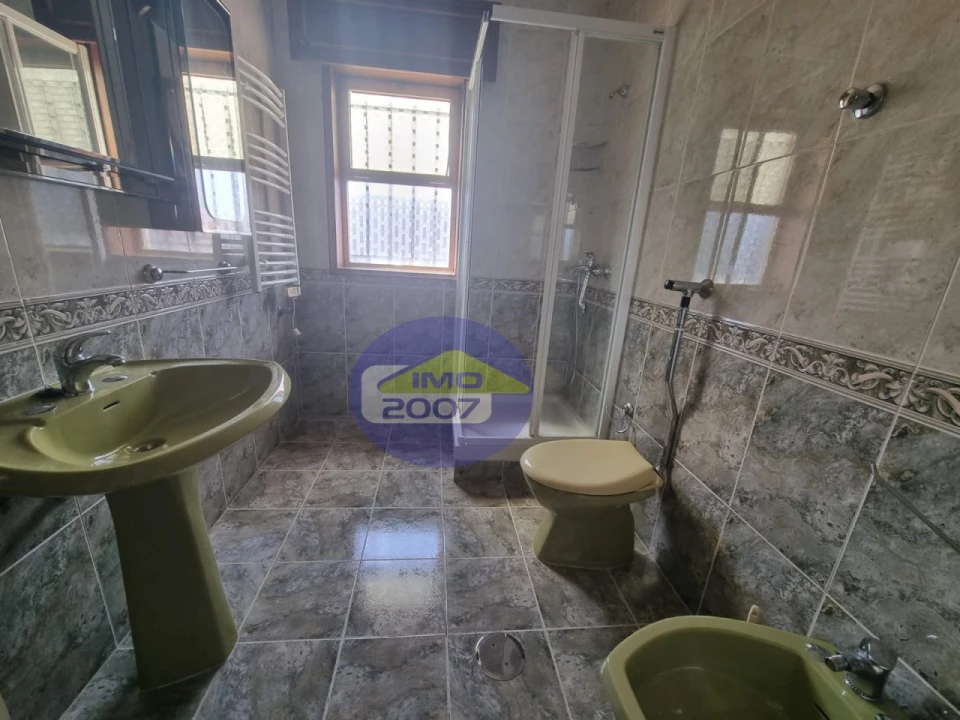 Moradia T5 para Venda em Nogueira da Regedoura Foto 30