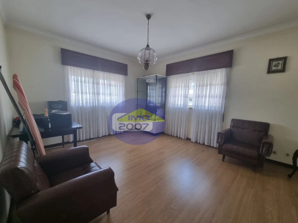 Moradia T5 para Venda em Nogueira da Regedoura Foto 43