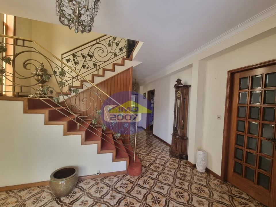 Moradia T5 para Venda em Nogueira da Regedoura Foto 33