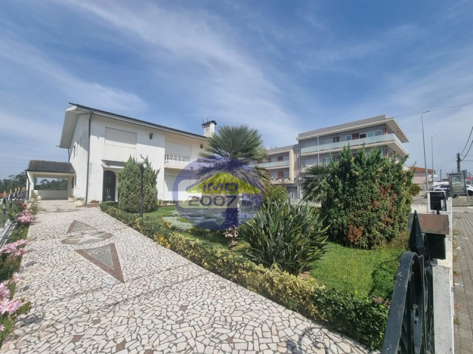 Moradia T5 para Venda em Nogueira da Regedoura Foto 54