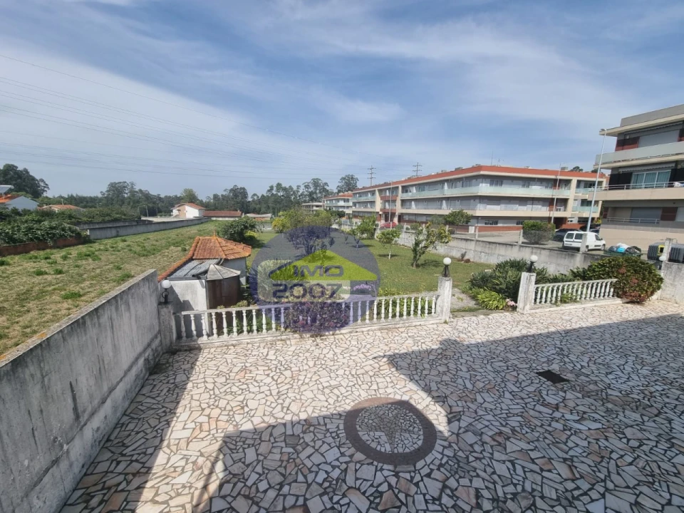 Moradia T5 para Venda em Nogueira da Regedoura Foto 58