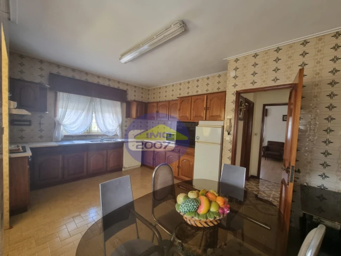 Moradia T5 para Venda em Nogueira da Regedoura Foto 11