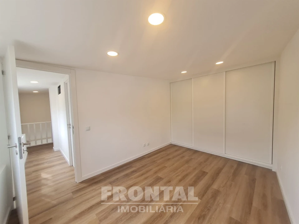 Moradia T2 para Venda em Paranhos Foto 18