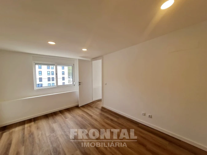 Moradia T2 para Venda em Paranhos Foto 20