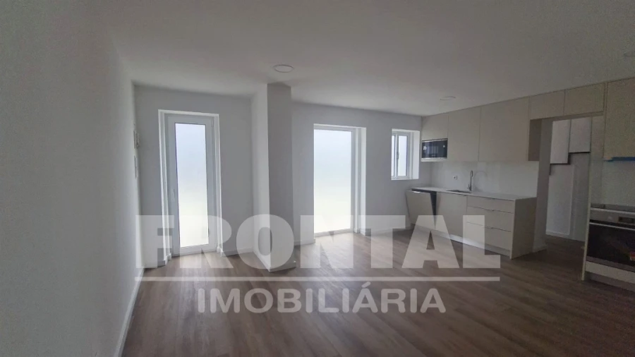 Moradia T2 para Venda em Paranhos Foto 7