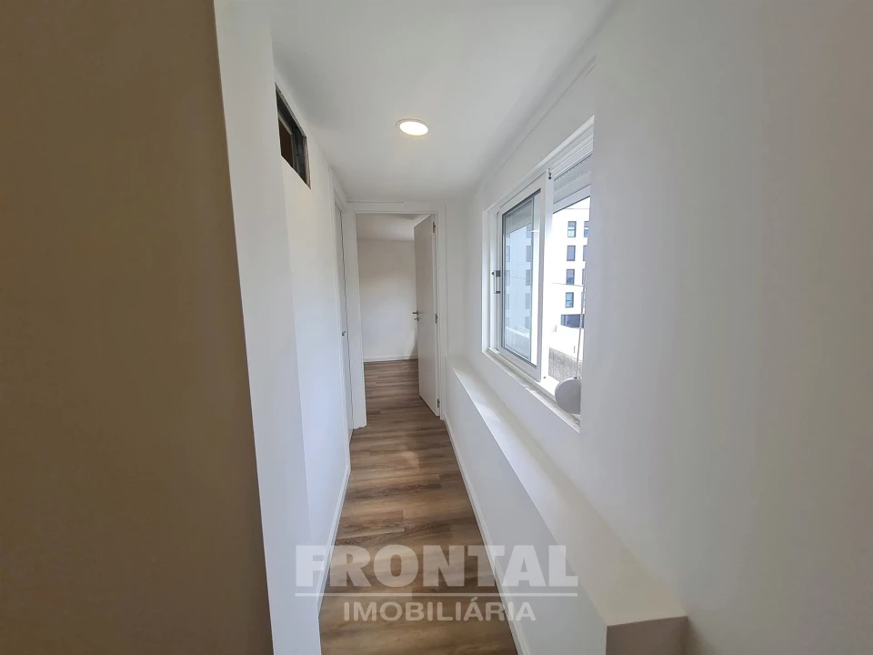 Moradia T2 para Venda em Paranhos Foto 14