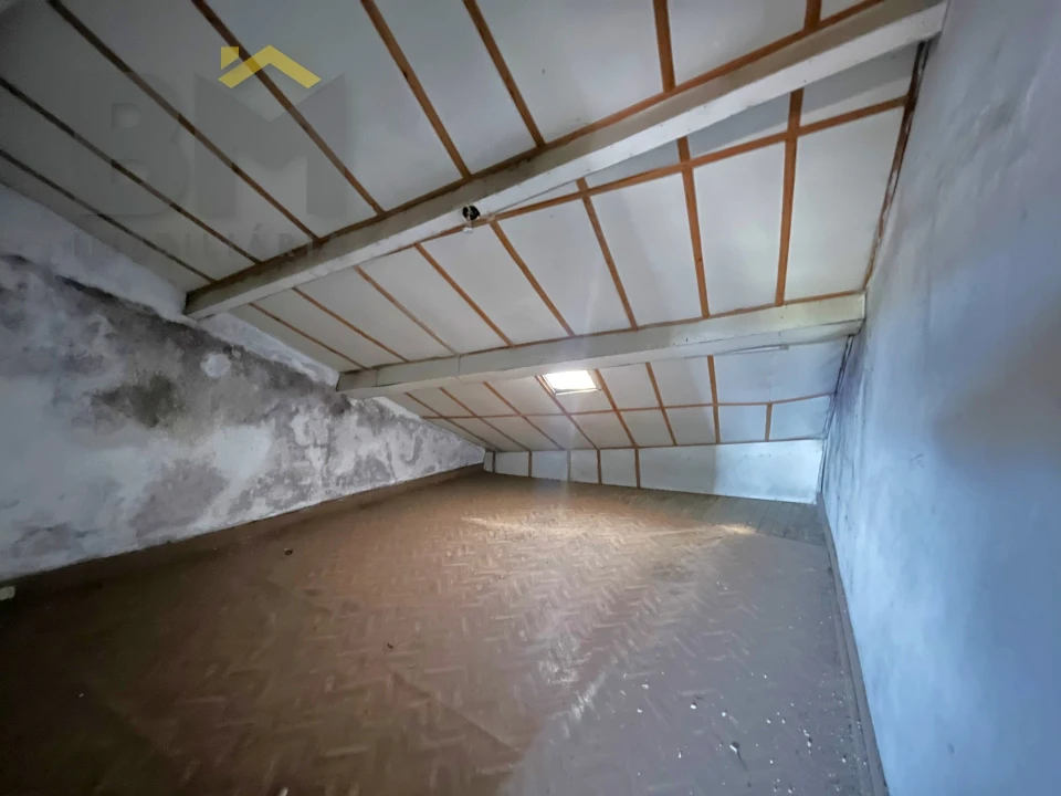 Prédio para Venda em Tortosendo Foto 18