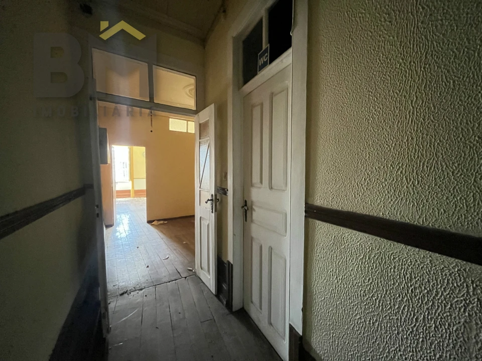 Prédio para Venda em Tortosendo Foto 5