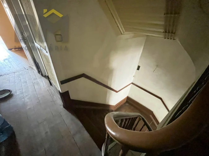 Prédio para Venda em Tortosendo Foto 16