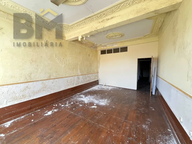 Prédio para Venda em Tortosendo Foto 9