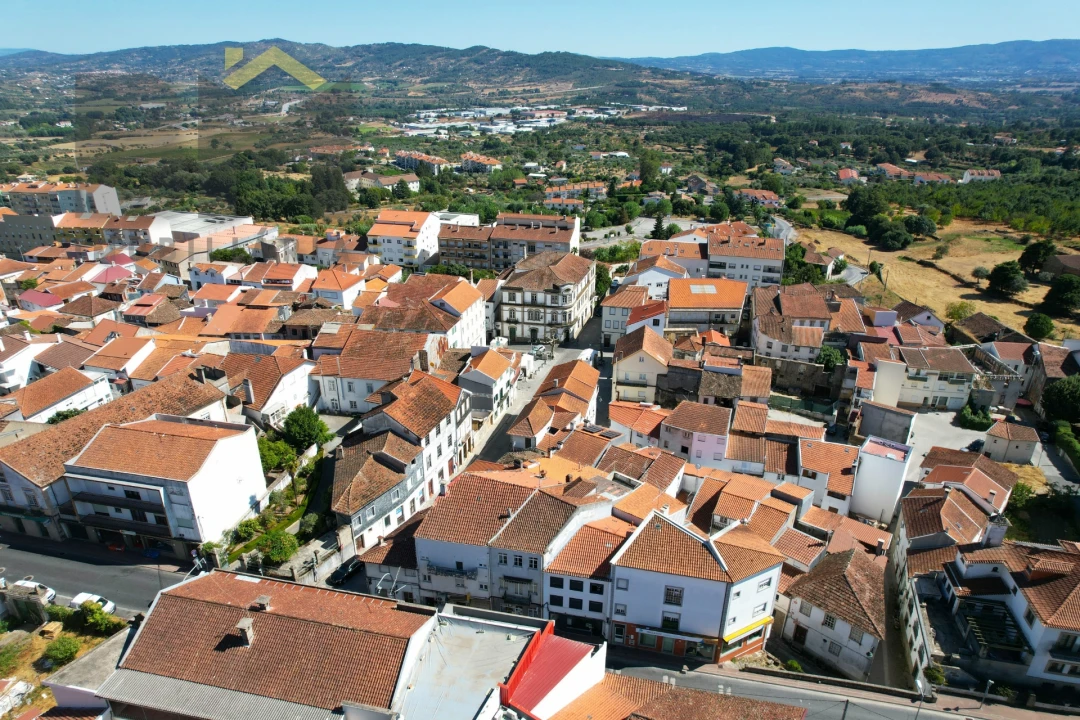 Prédio para Venda em Tortosendo Foto 25