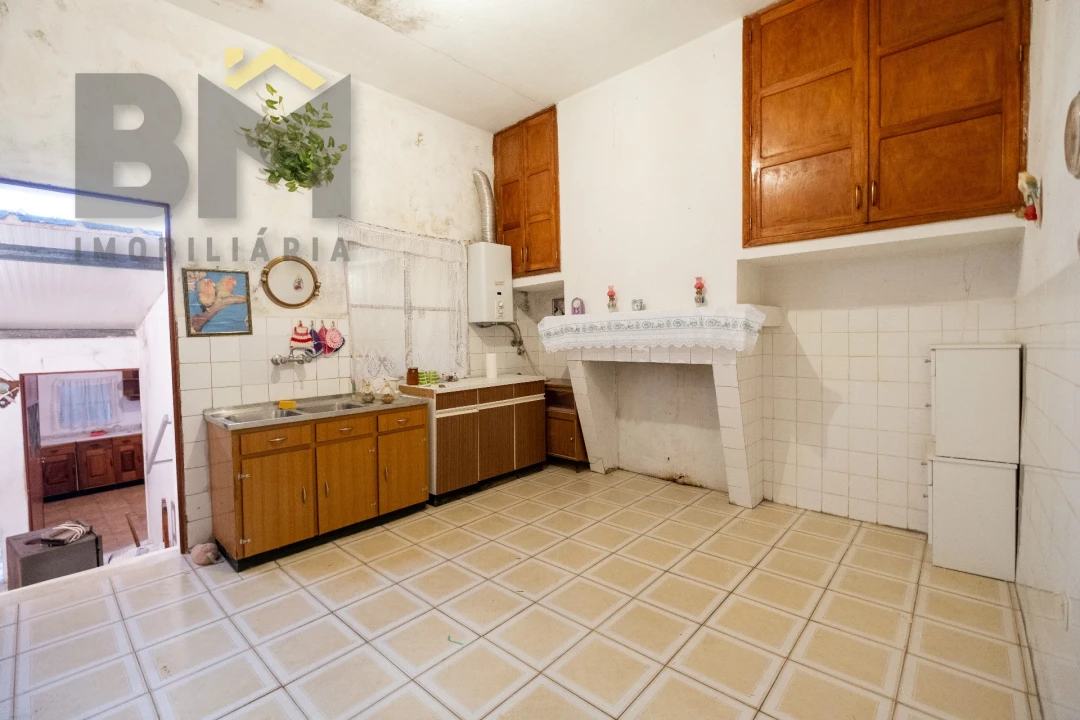 Moradia T3 para Venda em Escalos de Baixo e Mata Foto 5