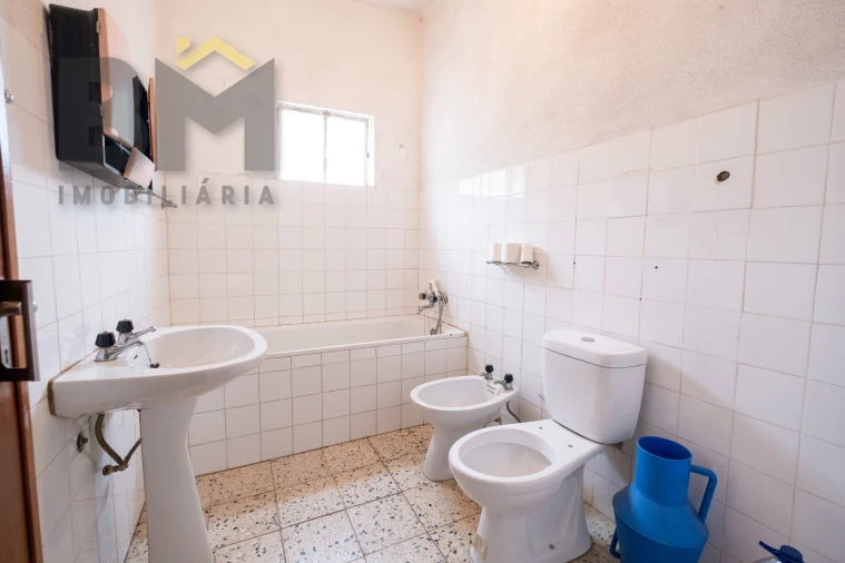 Moradia T3 para Venda em Escalos de Baixo e Mata Foto 14