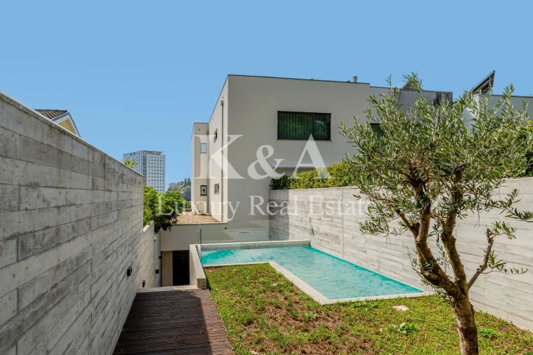 Moradia T4 para Venda em Aldoar, Foz do Douro e Nevogilde