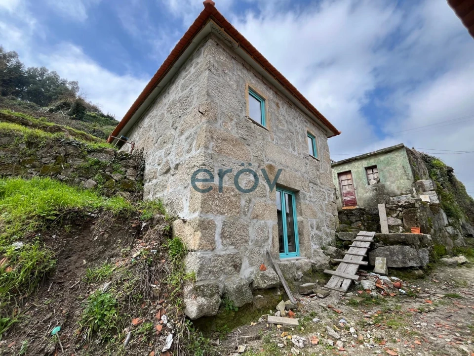 Moradia T3 para Venda em São Tomé de Negrelos Foto 2