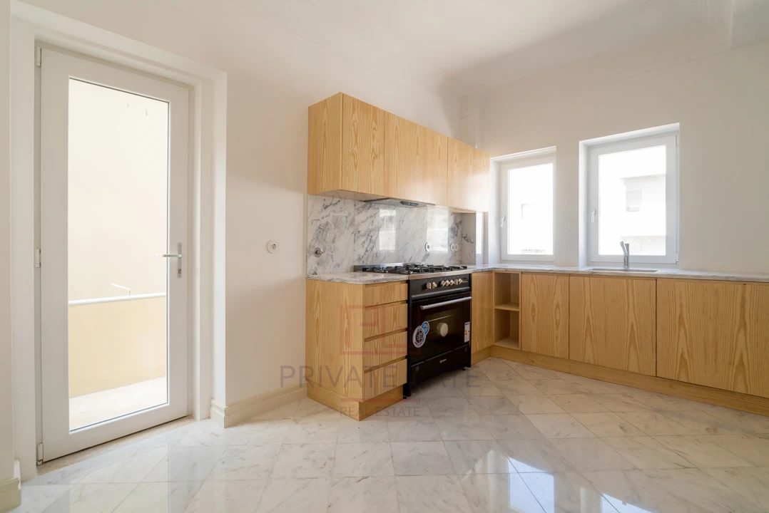 Apartamento T4 para Arrendamento em Cedofeita, Santo Ildefonso, Sé, Miragaia, São Nicolau e Vitória Foto 24