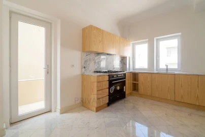 Apartamento T4 para Arrendamento em Cedofeita, Santo Ildefonso, Sé, Miragaia, São Nicolau e Vitória