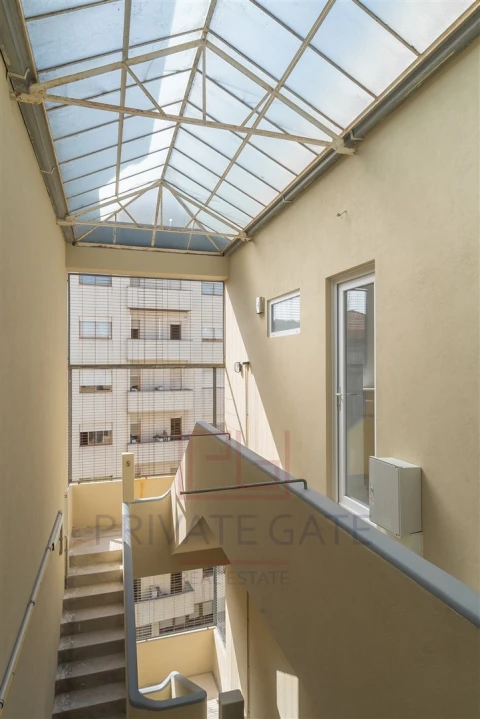 Apartamento T4 para Arrendamento em Cedofeita, Santo Ildefonso, Sé, Miragaia, São Nicolau e Vitória