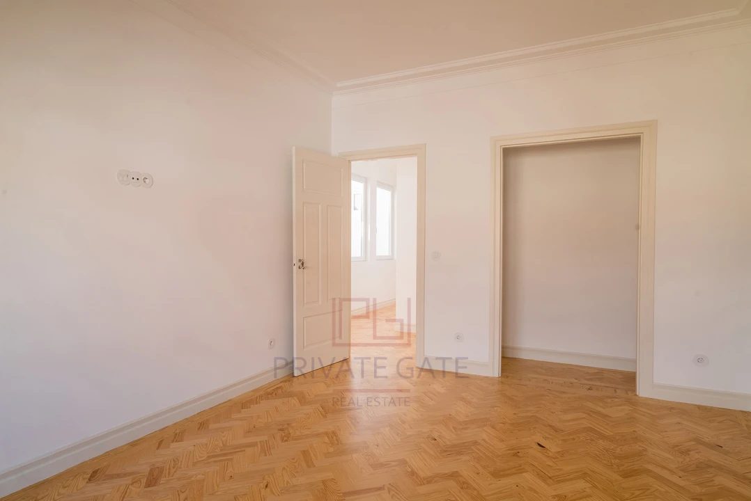 Apartamento T4 para Arrendamento em Cedofeita, Santo Ildefonso, Sé, Miragaia, São Nicolau e Vitória Foto 22