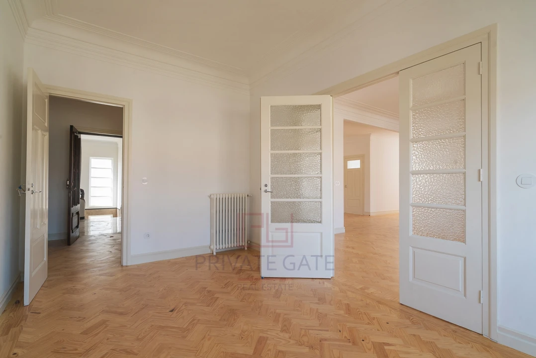 Apartamento T4 para Arrendamento em Cedofeita, Santo Ildefonso, Sé, Miragaia, São Nicolau e Vitória Foto 8