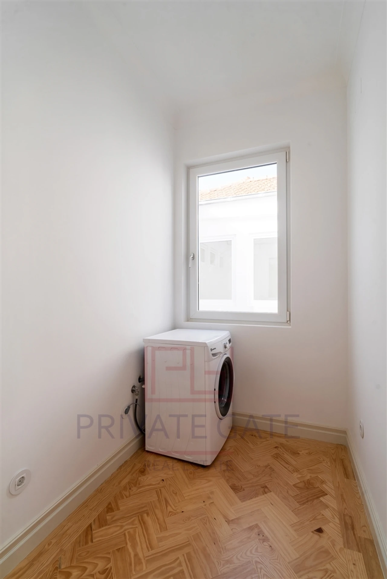Apartamento T4 para Arrendamento em Cedofeita, Santo Ildefonso, Sé, Miragaia, São Nicolau e Vitória Foto 10