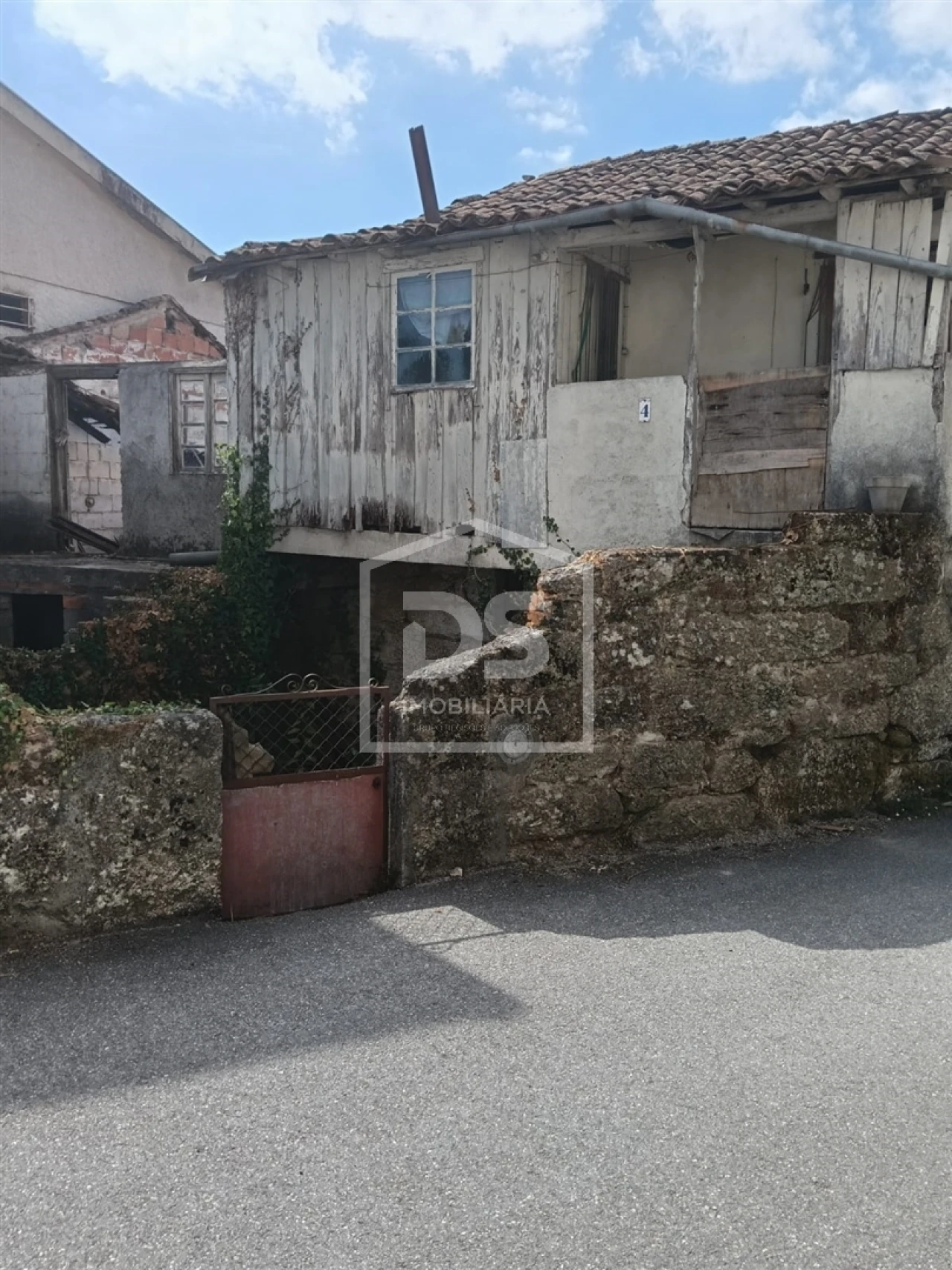 Moradia T2 para Venda em Currelos, Papízios e Sobral Foto 1