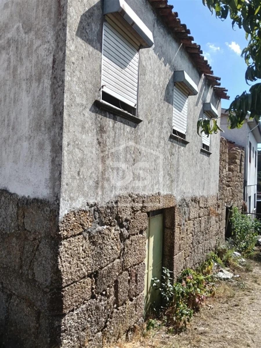 Moradia T2 para Venda em Currelos, Papízios e Sobral Foto 7