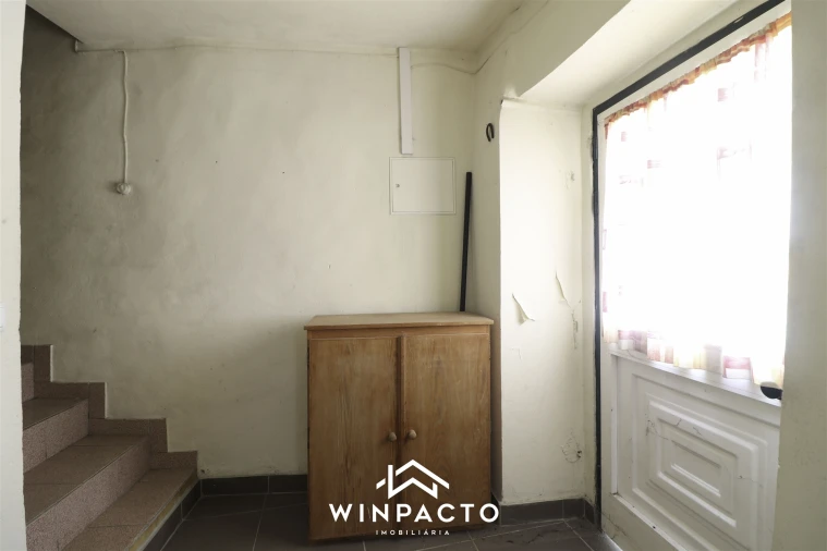 Moradia T1 para Venda em Santar e Moreira Foto 3