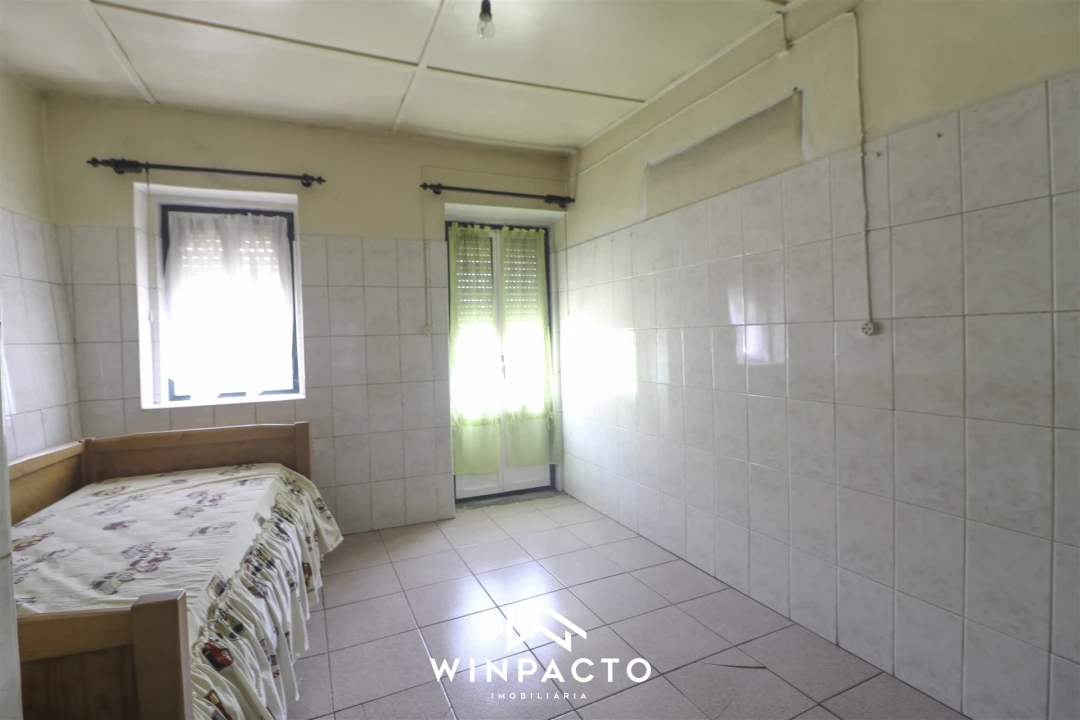 Moradia T1 para Venda em Santar e Moreira Foto 1