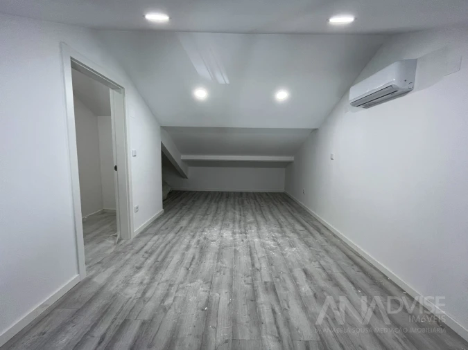 Apartamento T1 para Venda em Viseu Foto 13