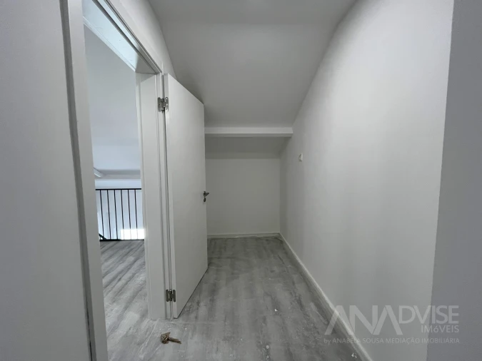 Apartamento T1 para Venda em Viseu Foto 15