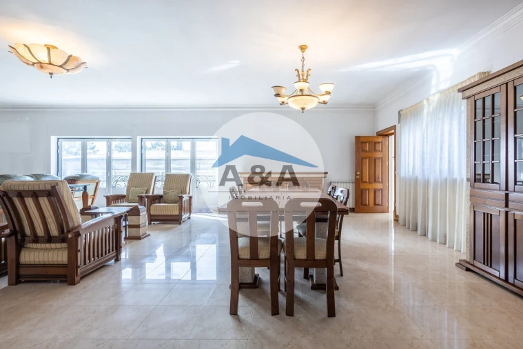 Moradia T6 para Venda em Maceira Foto 15