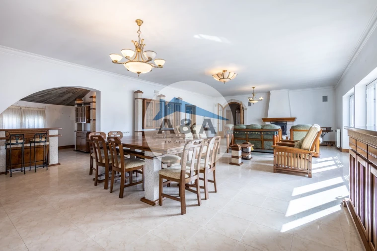 Moradia T6 para Venda em Maceira Foto 12