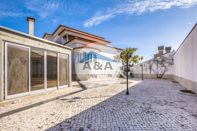 Moradia T6 para Venda em Maceira Foto 1